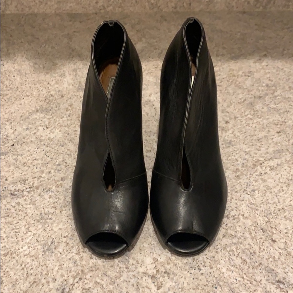 Halogen peep toe booties